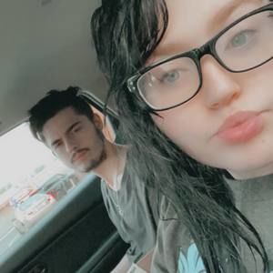 Meet your Posher, Caitlin